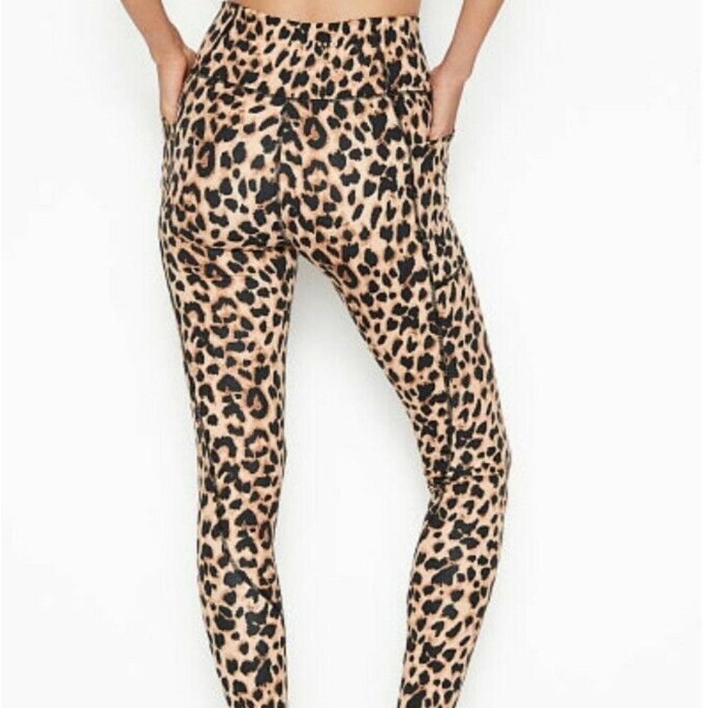 Victoria Secret leopard leggings with pockets women Size 8 EUC